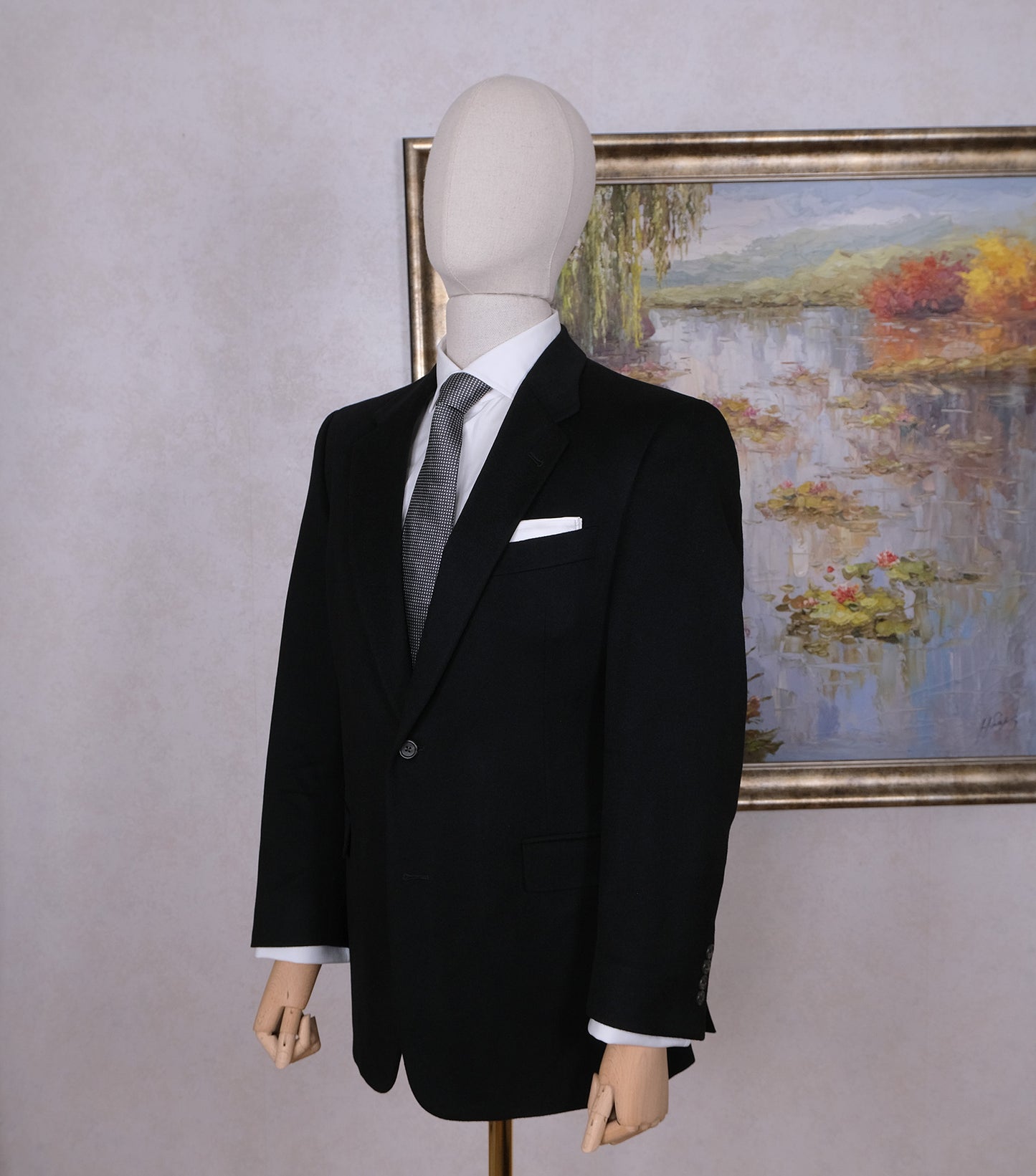 Burberry, musta kashmirtakki, koko 52, pehmein kangas