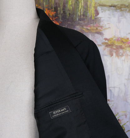 Corneliani, frakki, koko 56, kuivapesty, kuin uusi