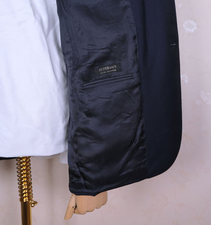 Corneliani, tummansininen irtotakki, koko 54, hienoa villaa
