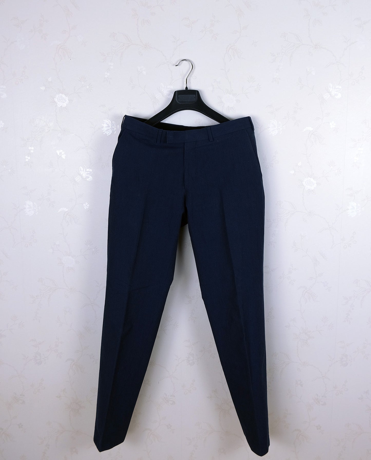 Eduard Dressler, dark blue suit, size 36UK, pinstripe, cotton