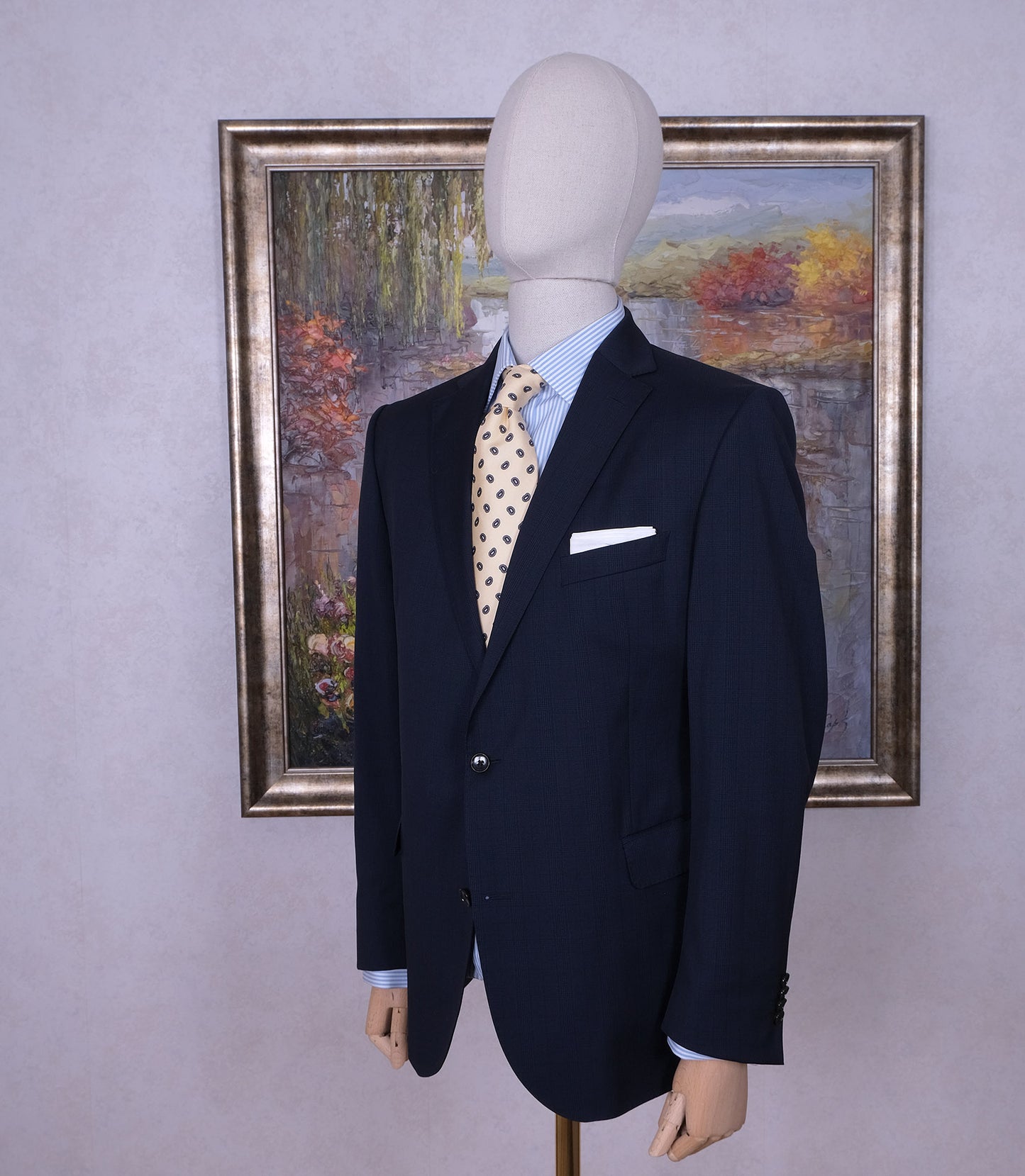 Eduard Dressler, sininen puku, koko 54, vatsakas