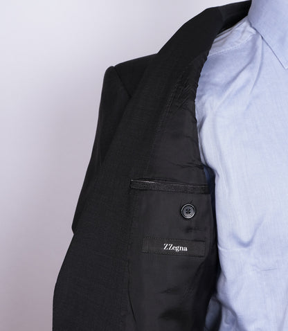 Ermenegildo Zegna, tumma puku, koko 48, hoikka leikkaus