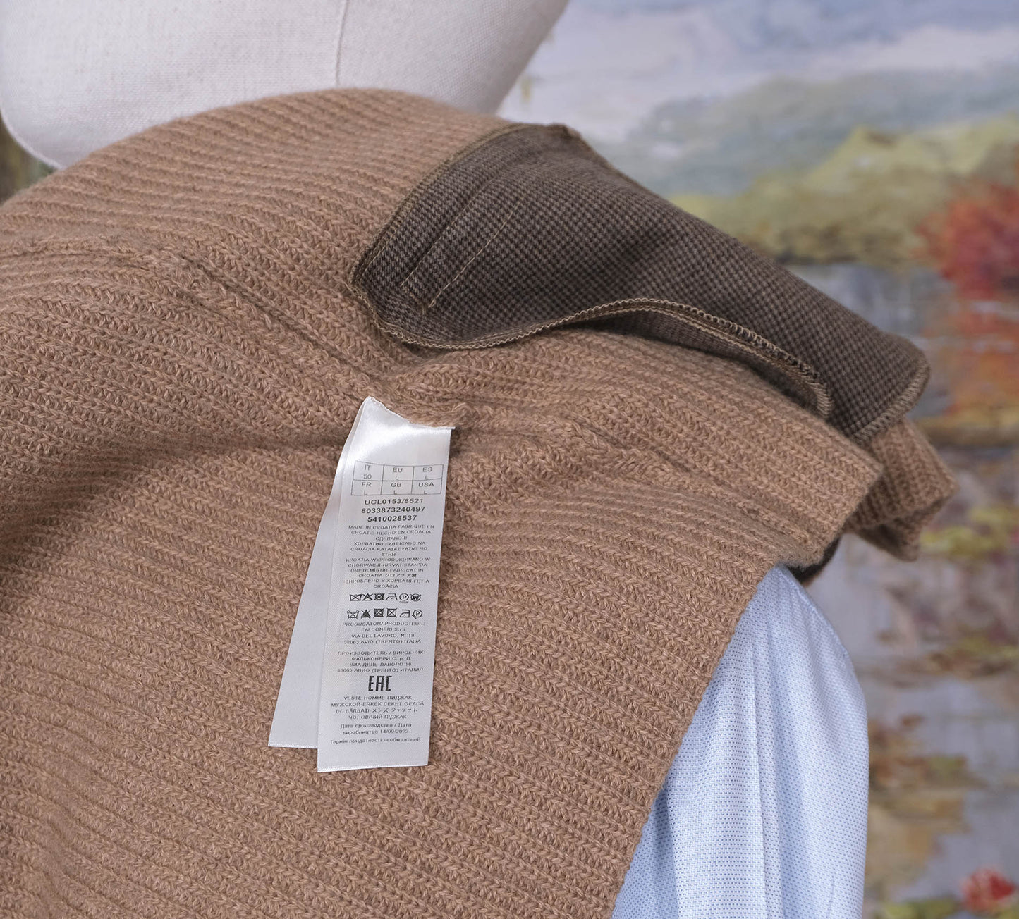 Falconeri, vaalea neuletakki, koko M, merinovillaa