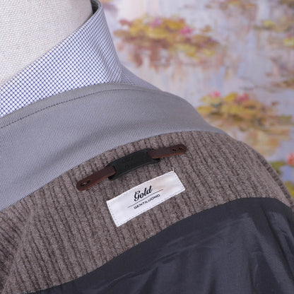 Gentiluomo, harmaa-beige lyhyt päällystakki, koko 50, hoikka