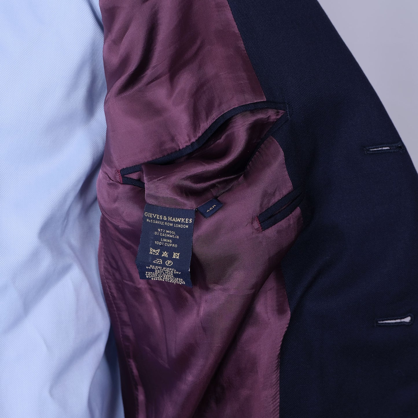 Gieves & Hawkes, blue blazer, size 56EU, metal buttons