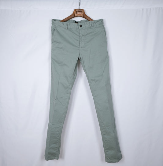 Hugo Boss, mintunvihreät housut, koko 34, hoikka