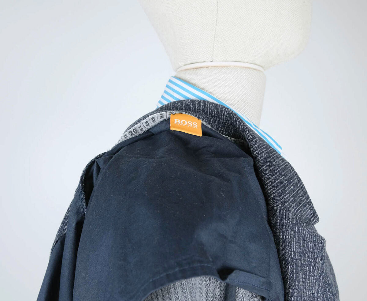 Hugo Boss, sininen neuletakki, koko L, hoikka