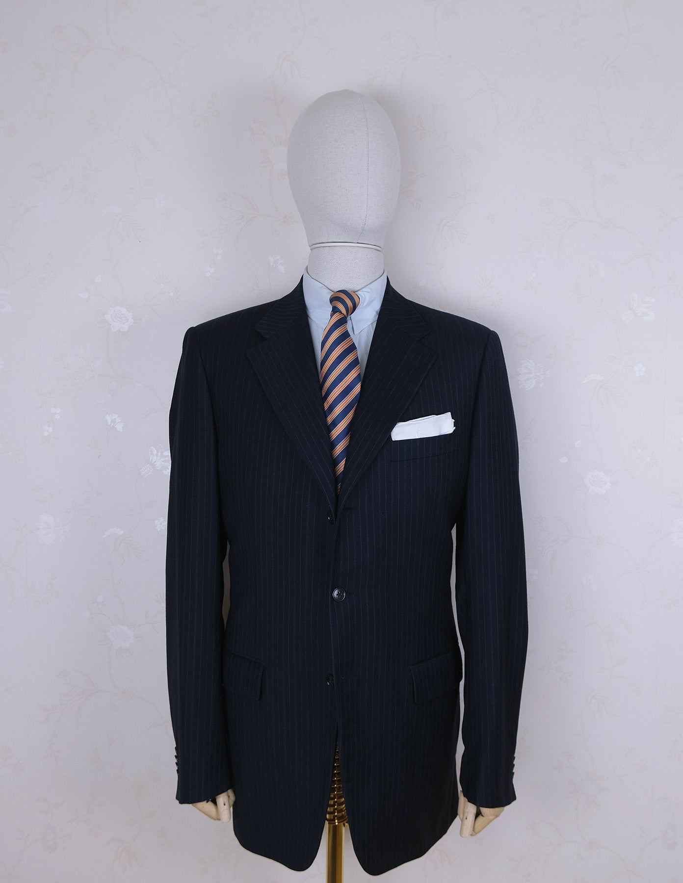 Corneliani, dark blue stripe suit, size 42UK, long cut