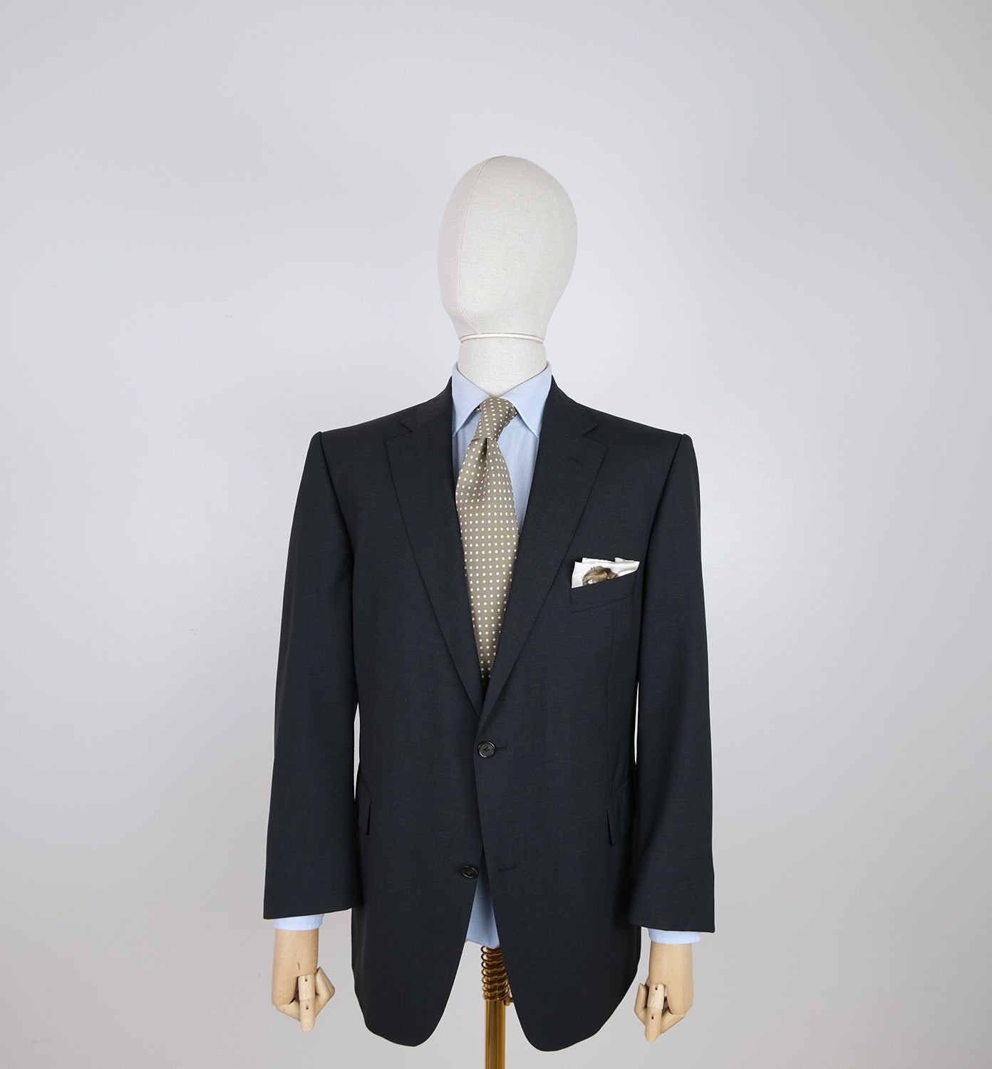 Eduard Dressler, dark grey suit, size 46S UK