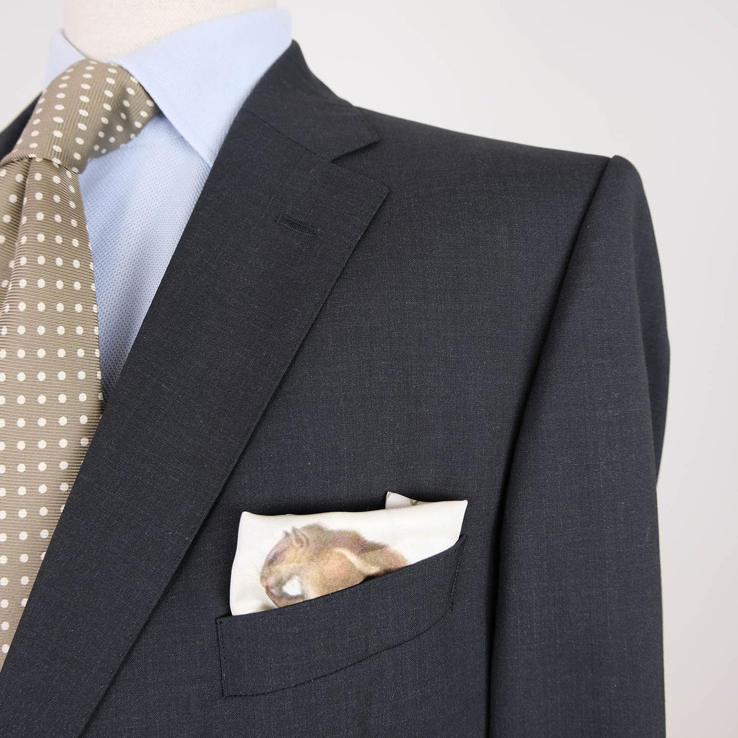 Eduard Dressler, dark grey suit, size 46S UK