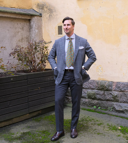 Vaatturiliike Sauma, upea harmaa irtotakki, koko 52, käsin viimeistelty