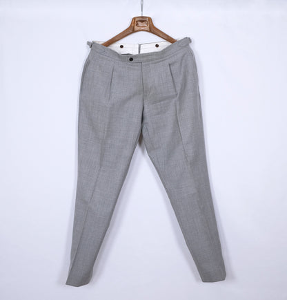 Herrainpukimo, vaaleanharmaa puku, koko 46