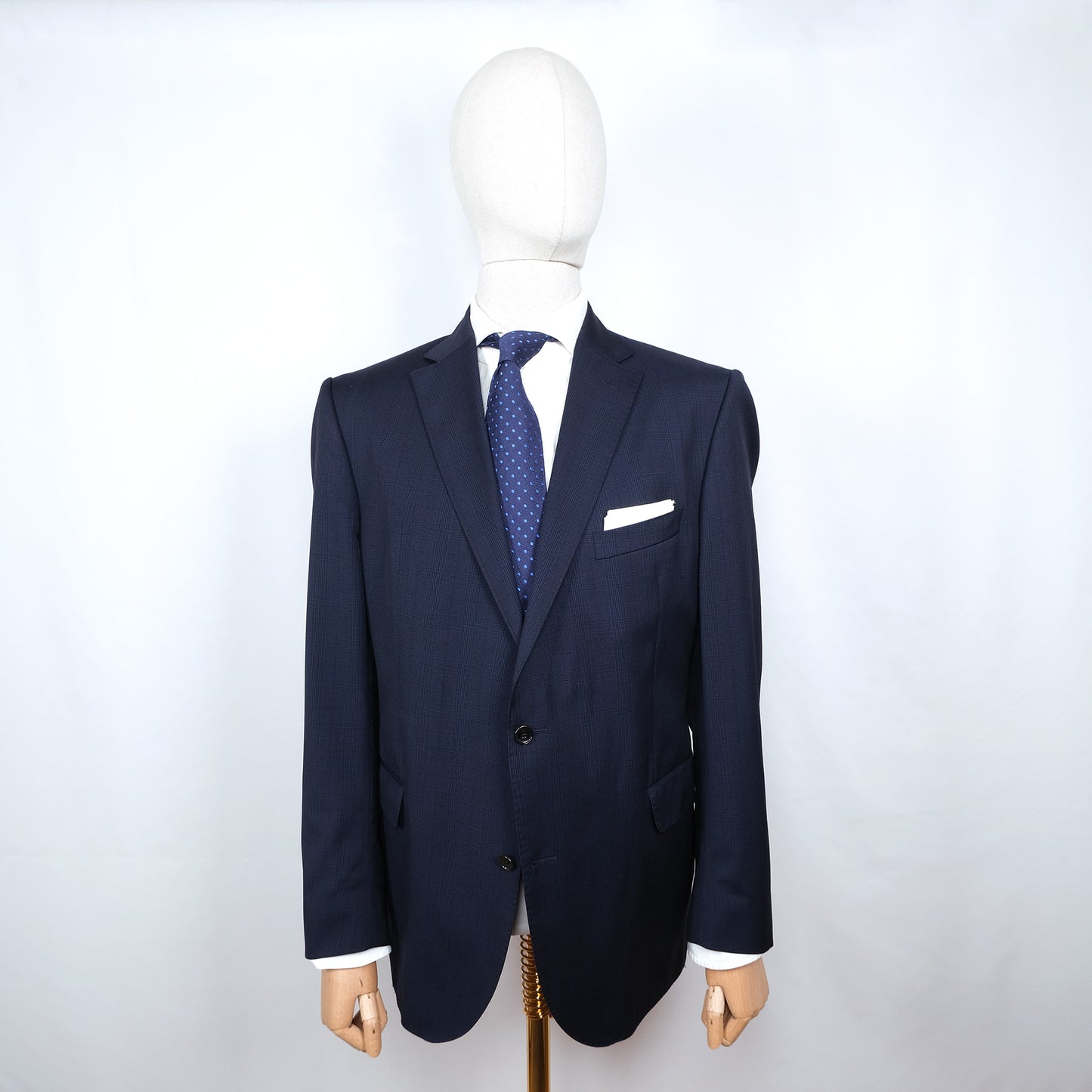 Eduard Dressler, navy suit, size 54EU, with belly