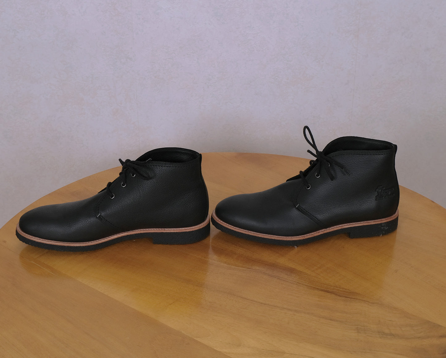 Panama Jack, mustat varsikengät, koko 46, chukka-malli, kumipohja