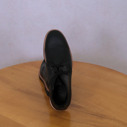 Panama Jack, mustat varsikengät, koko 46, chukka-malli, kumipohja