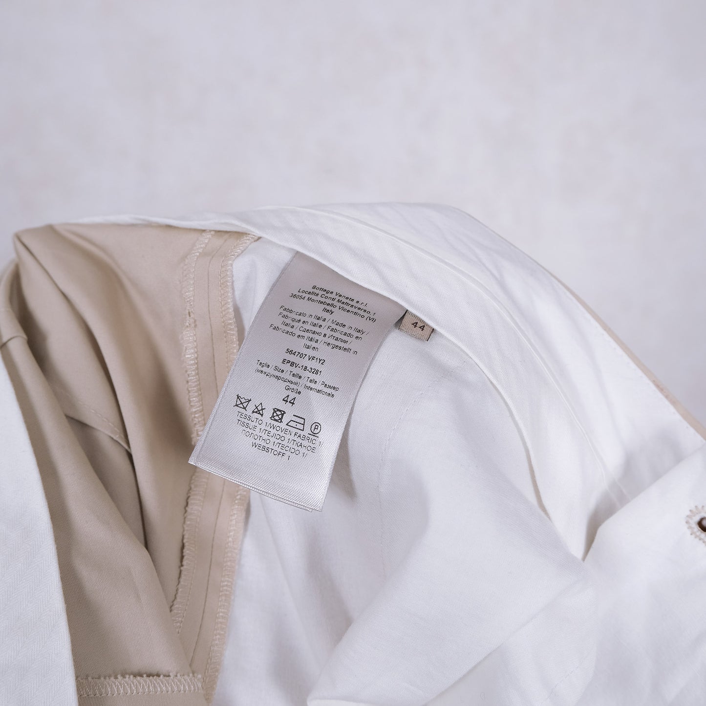 Bottega Veneta, vaaleat suorat housut, koko 37'', puuvillaa