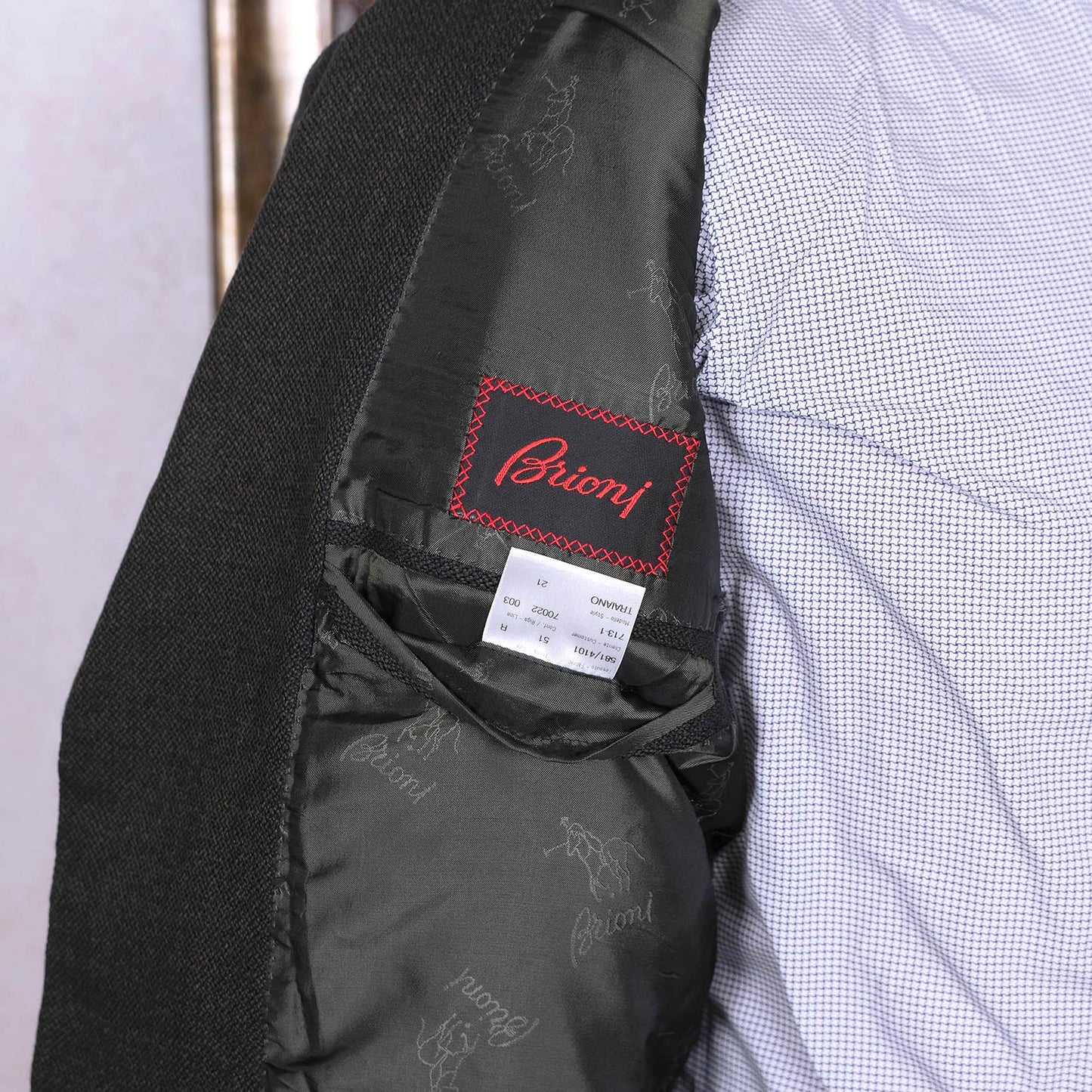 Brioni, green handmade sports jacket, size 40UK, soft fabric