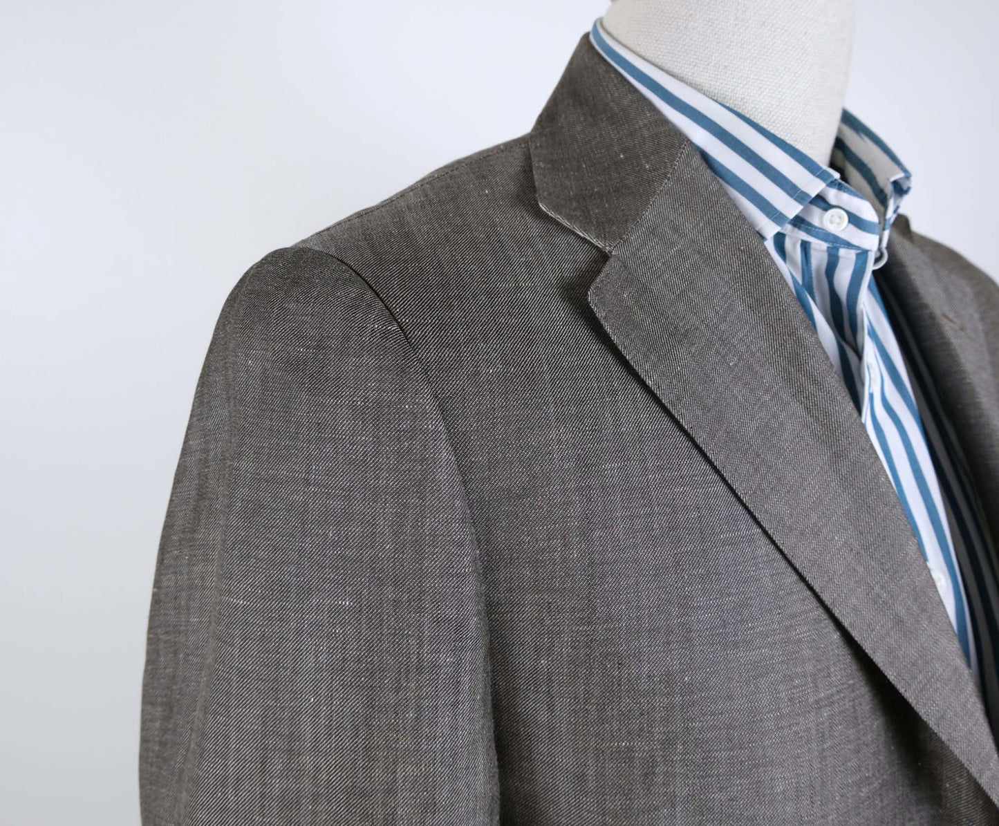 Corneliani, harmaa irtotakki, koko 50