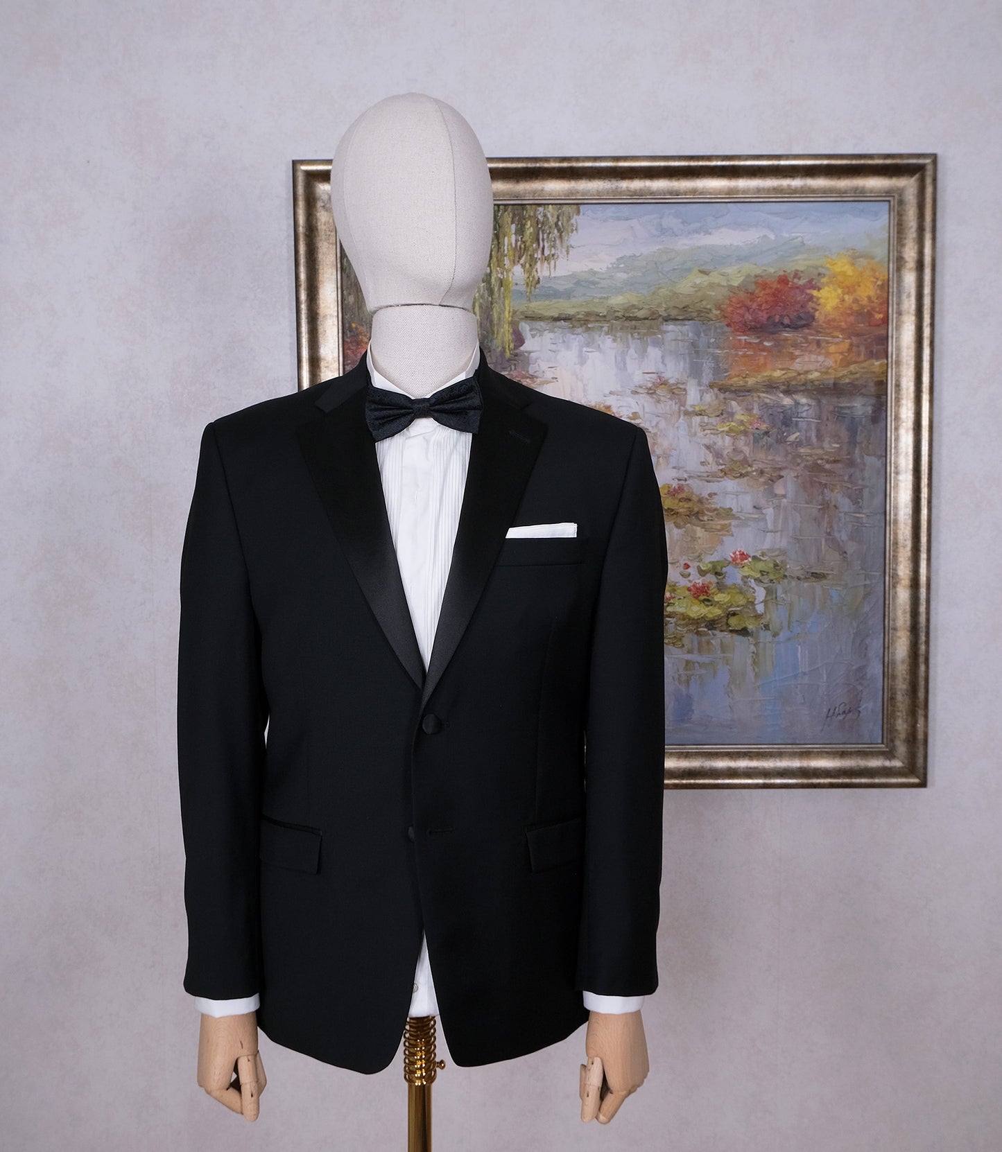 Ralph Lauren, modern dinner suit, size 52EU, made in Canada