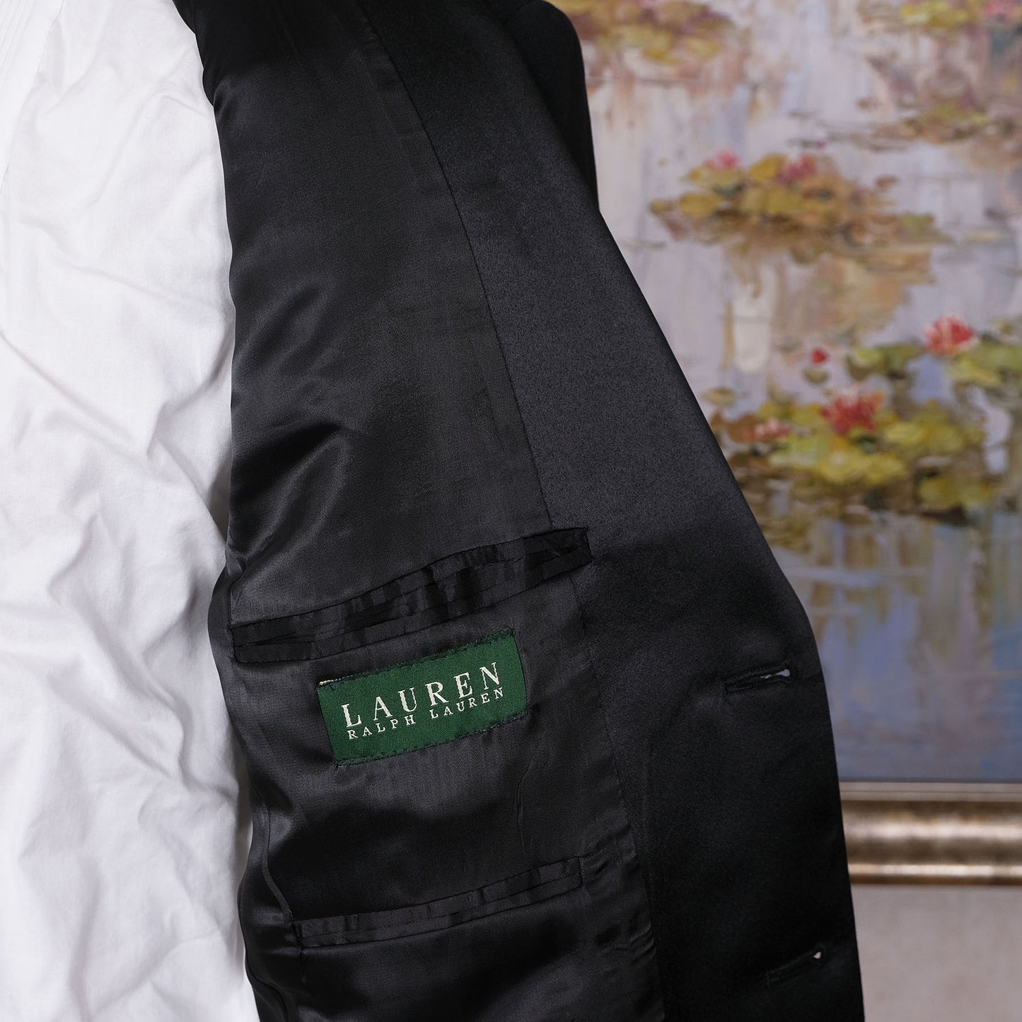 Ralph Lauren, modern dinner suit, size 52EU, made in Canada