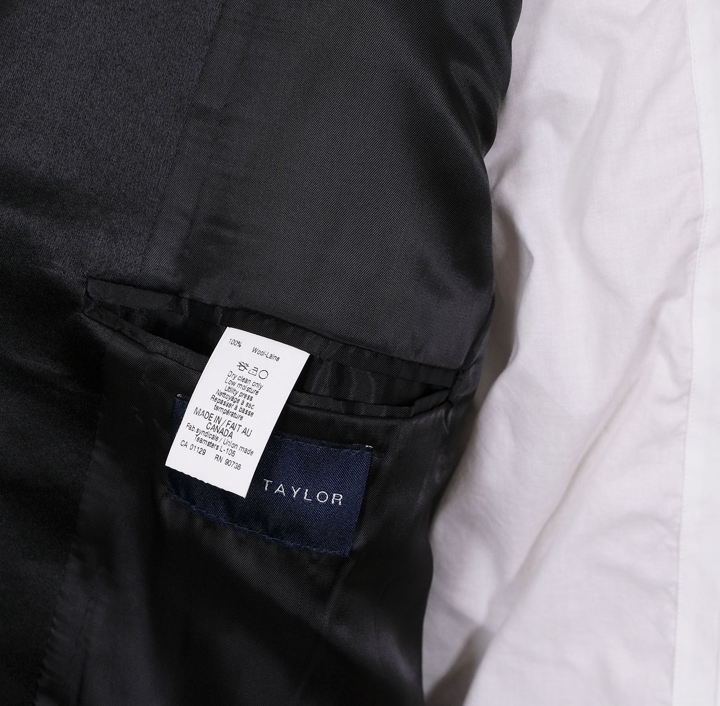 Ralph Lauren, modern dinner suit, size 52EU, made in Canada