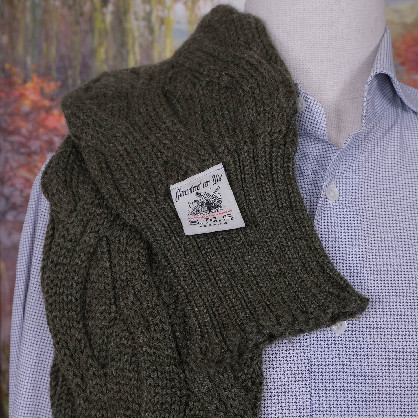 S.N.S. Herning, vihreä paksu kaulaliina, palmikkokuvio