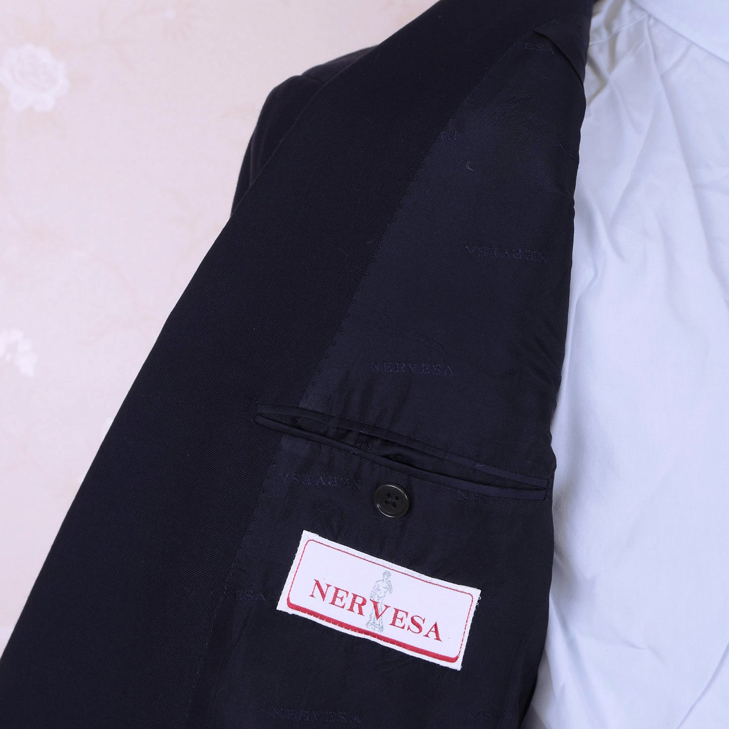 Sartoria Nervesa, gorgeous business suit, size 38EU, handmade