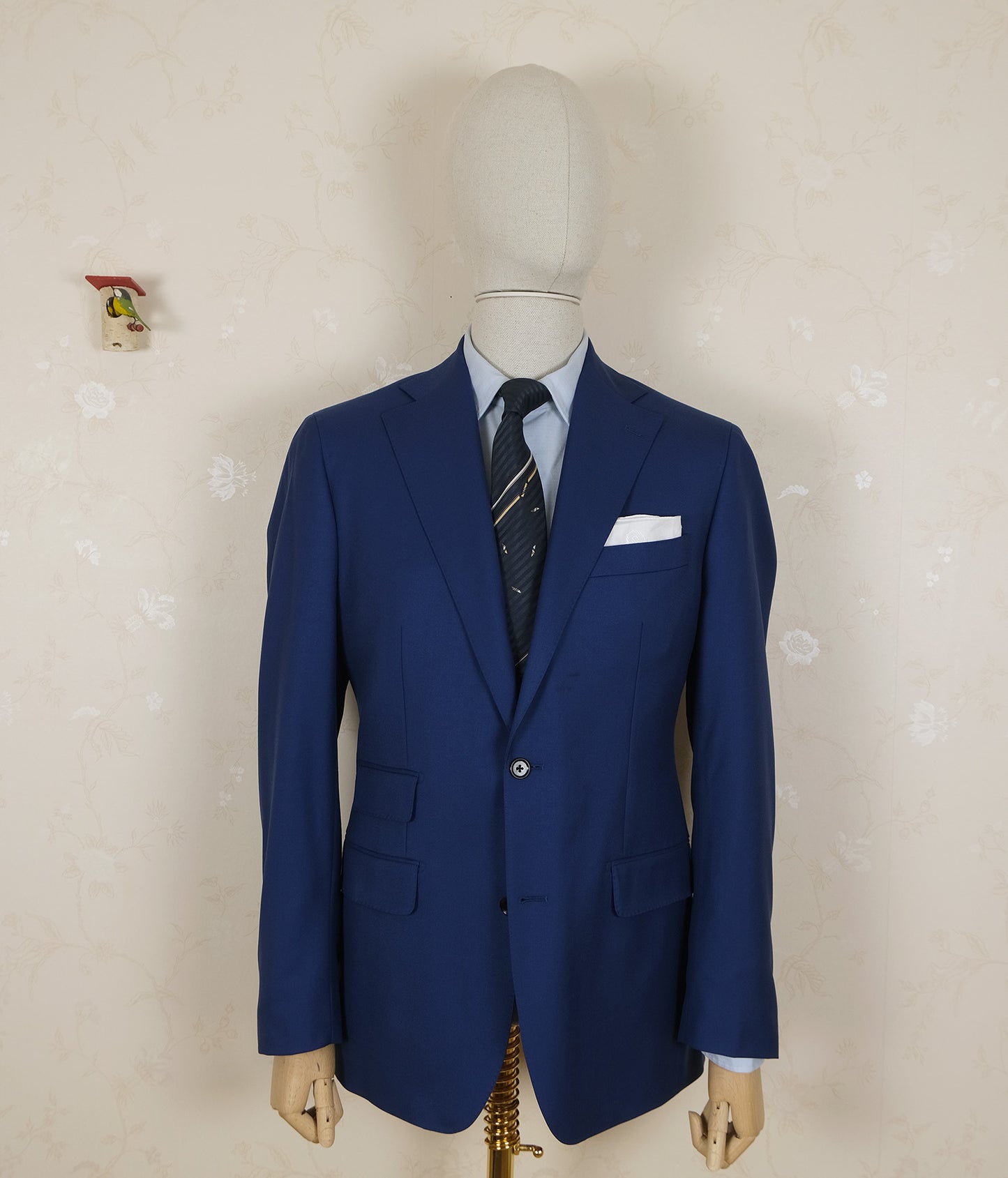 Skabo Oslo, bright blue suit, size 42UK, strong colour