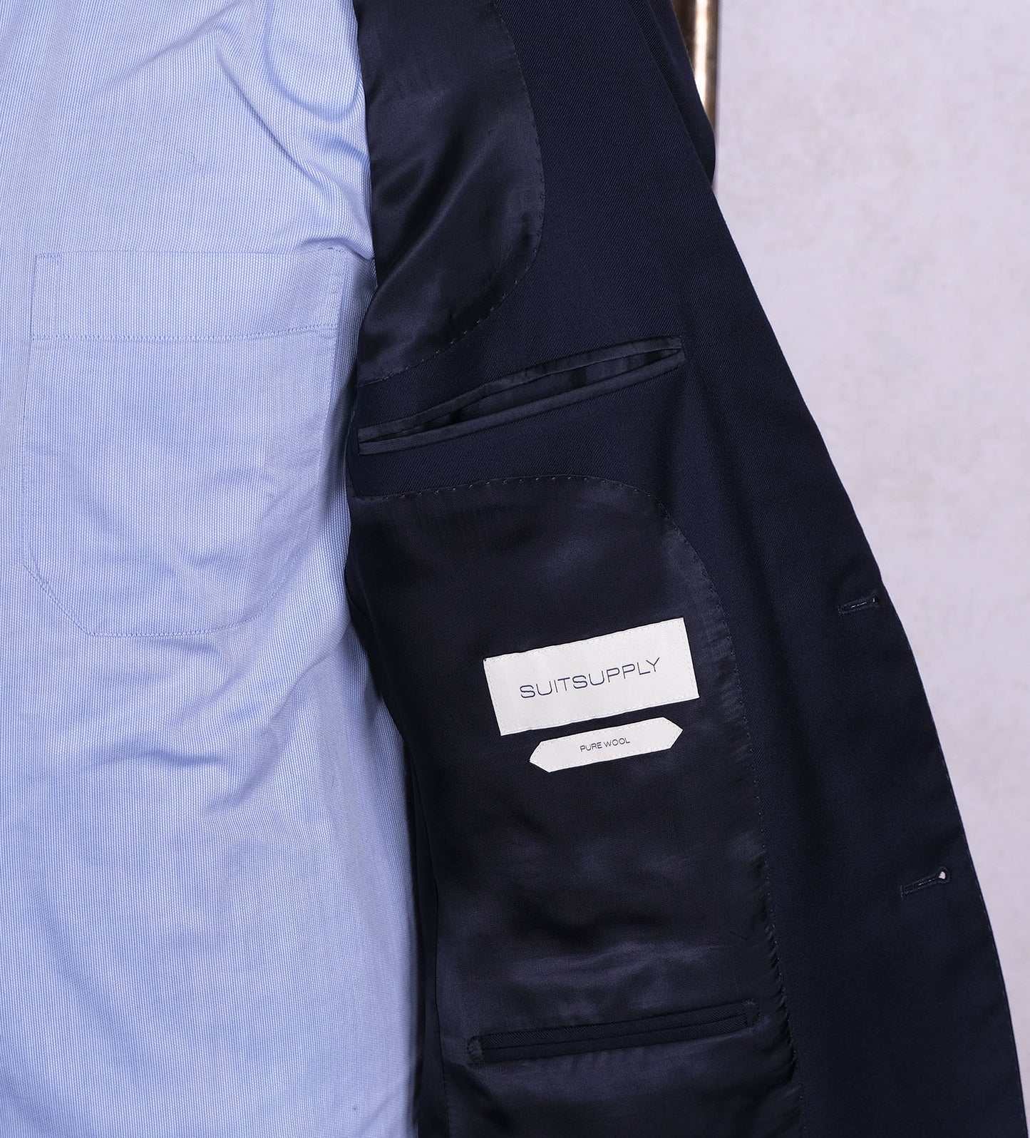 Suitsupply, tumma puku, koko 48, kuin uusi