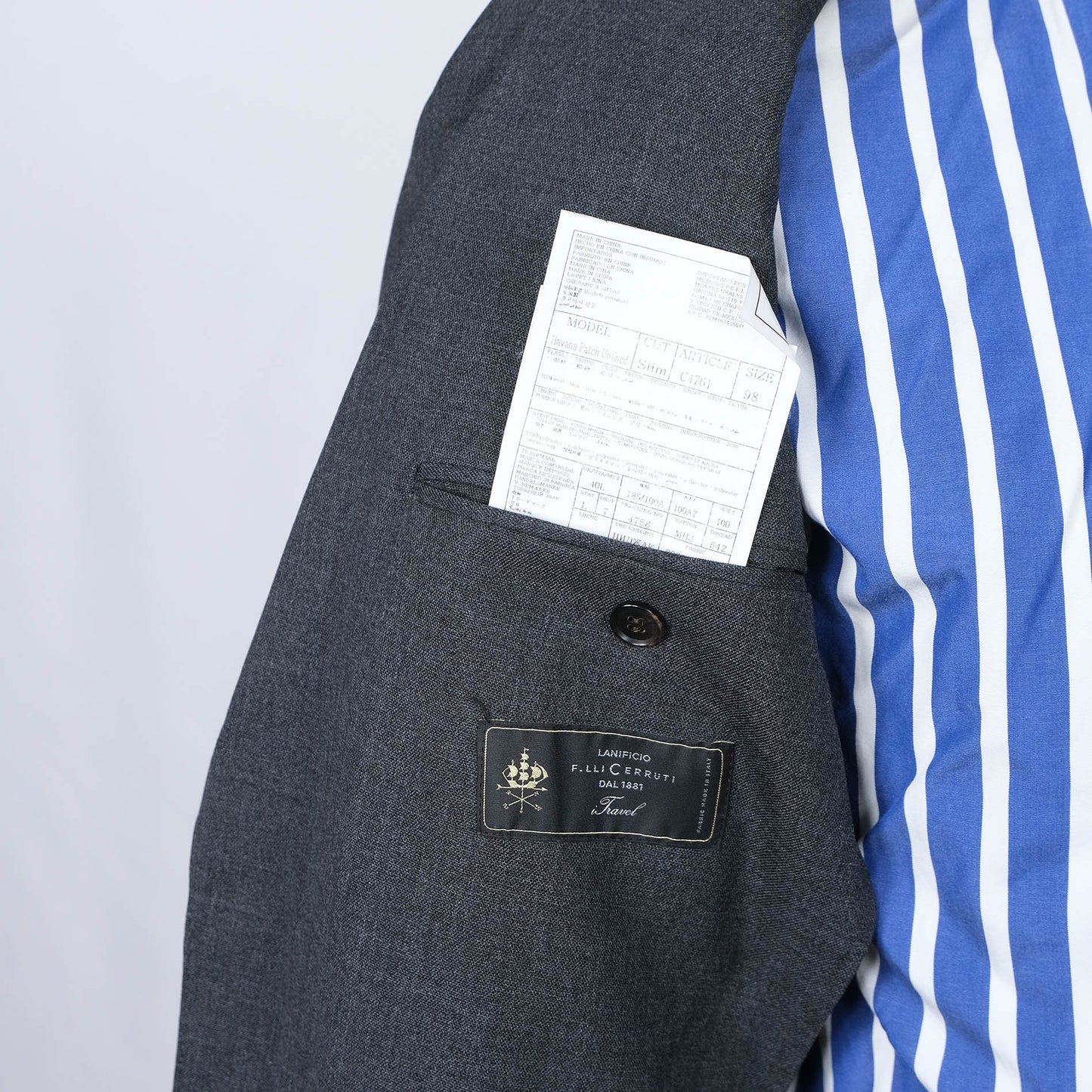 Suitsupply, tumma puku, koko 50, kuin uusi
