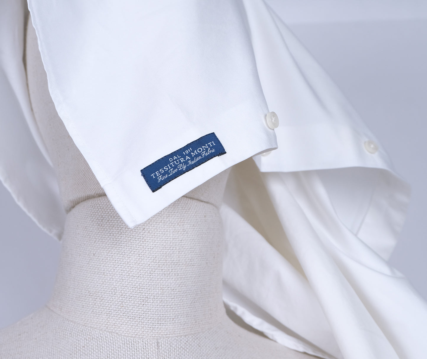 Suitsupply, valkoinen kauluspaita, koko 39, ranskalaiset kalvosimet
