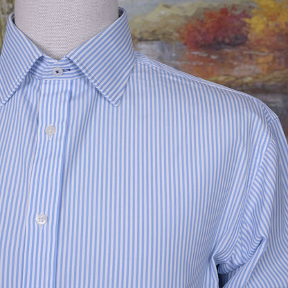 Thomas Pink, sininen pukupaita, koko 42, tehty Britanniassa