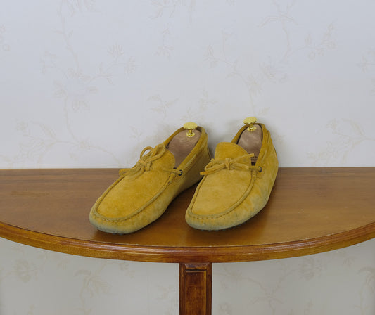 Tod's, keltaiset ajokengät, koko 42, mokkanahkaa, Gommino