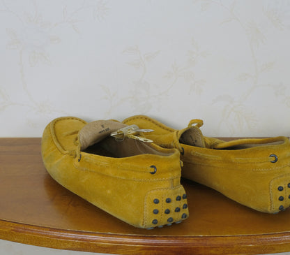 Tod's, keltaiset ajokengät, koko 42, mokkanahkaa, Gommino