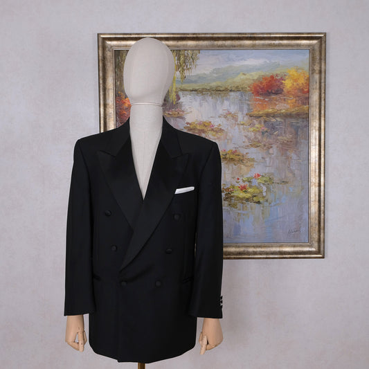 Turo Tailor, käytetty smokki, koko 56, tehty Suomessa