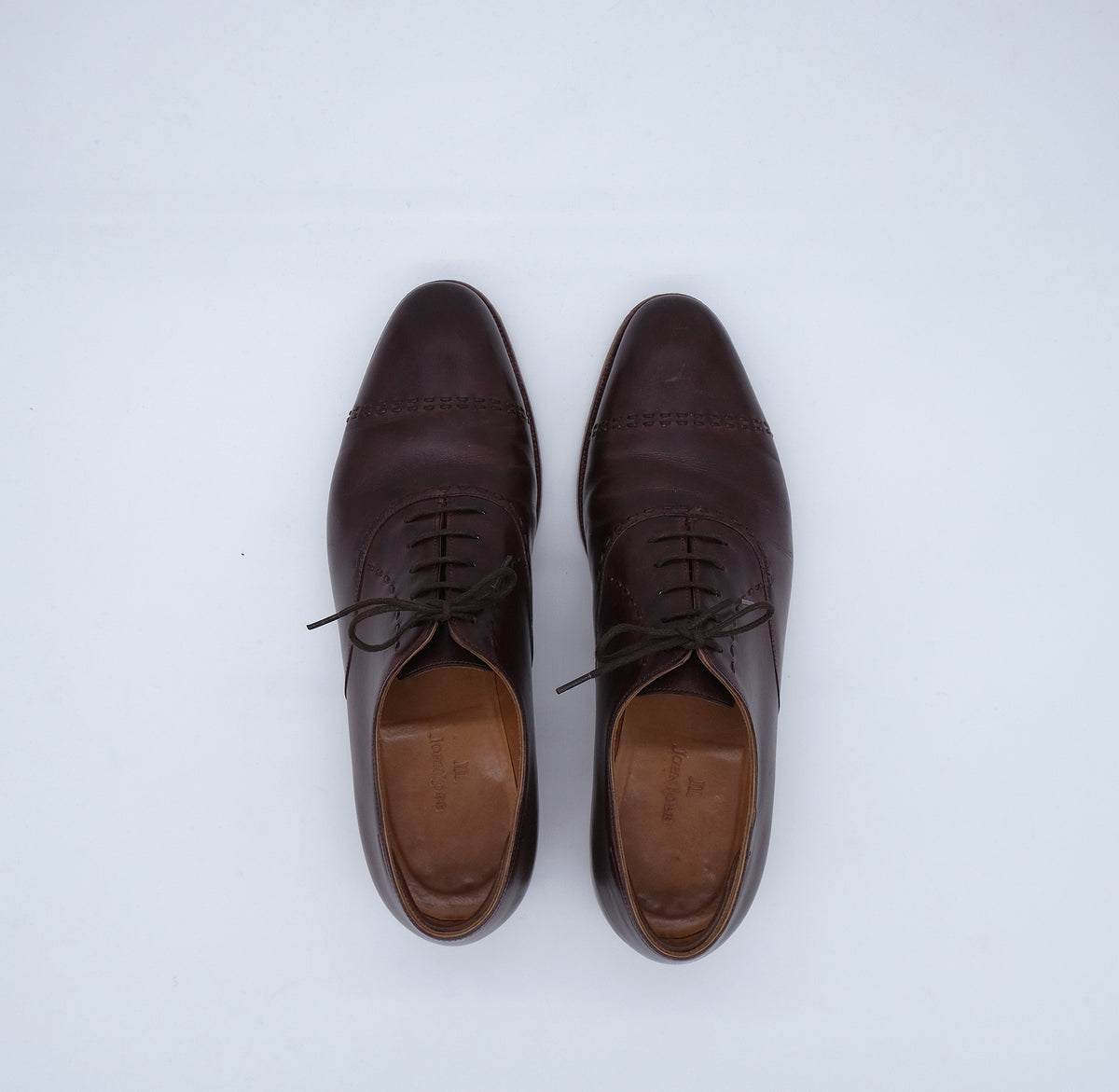 John Lobb, tummanpunaiset pukukengät, koko 42, keräilymalli