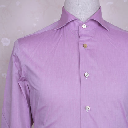 Kiton, laventelin värinen kauluspaita, koko 39, käsin ommeltu