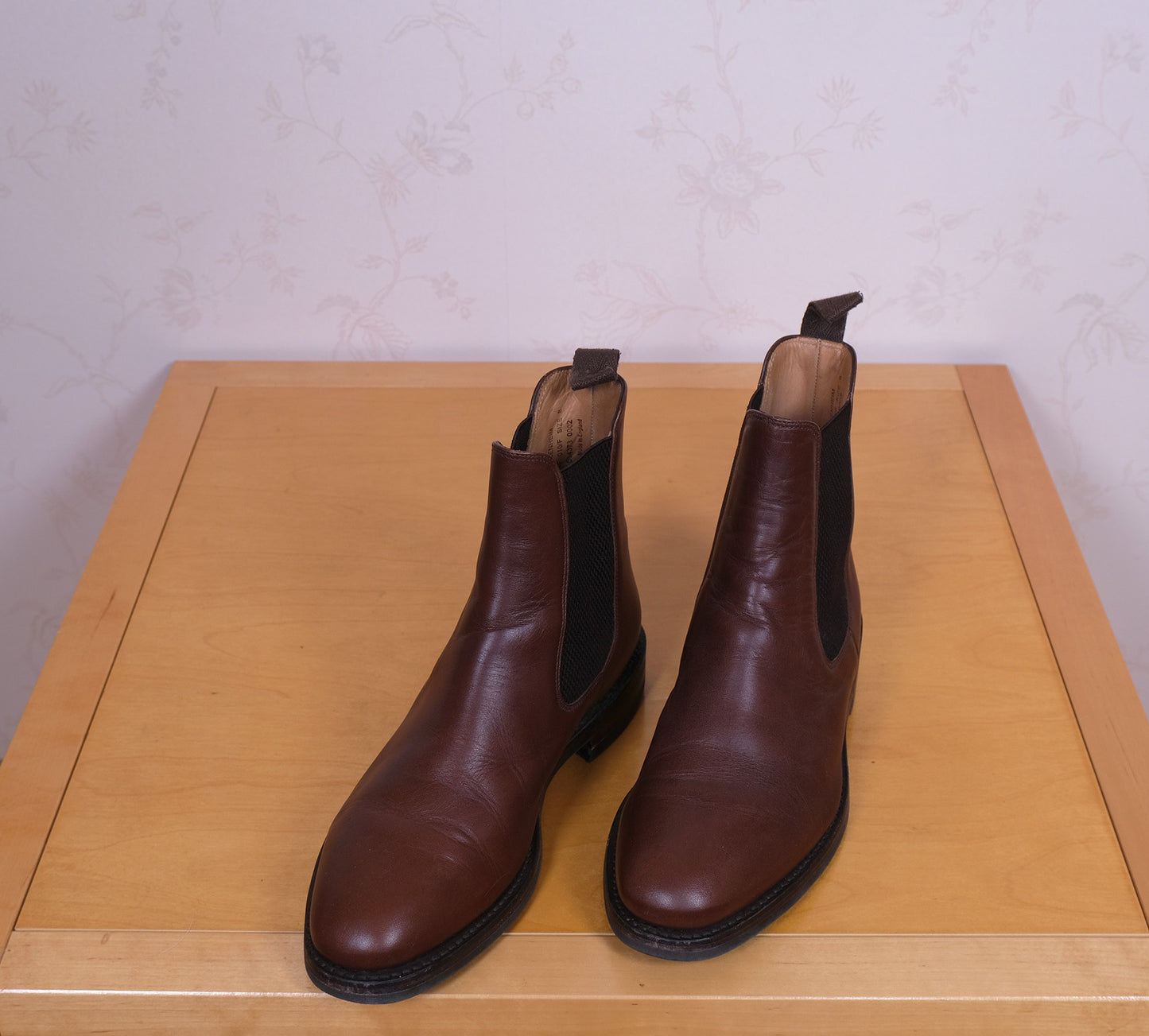 Loake, ruskeat chelsea-varsikengät, koko 42, kumipohjat