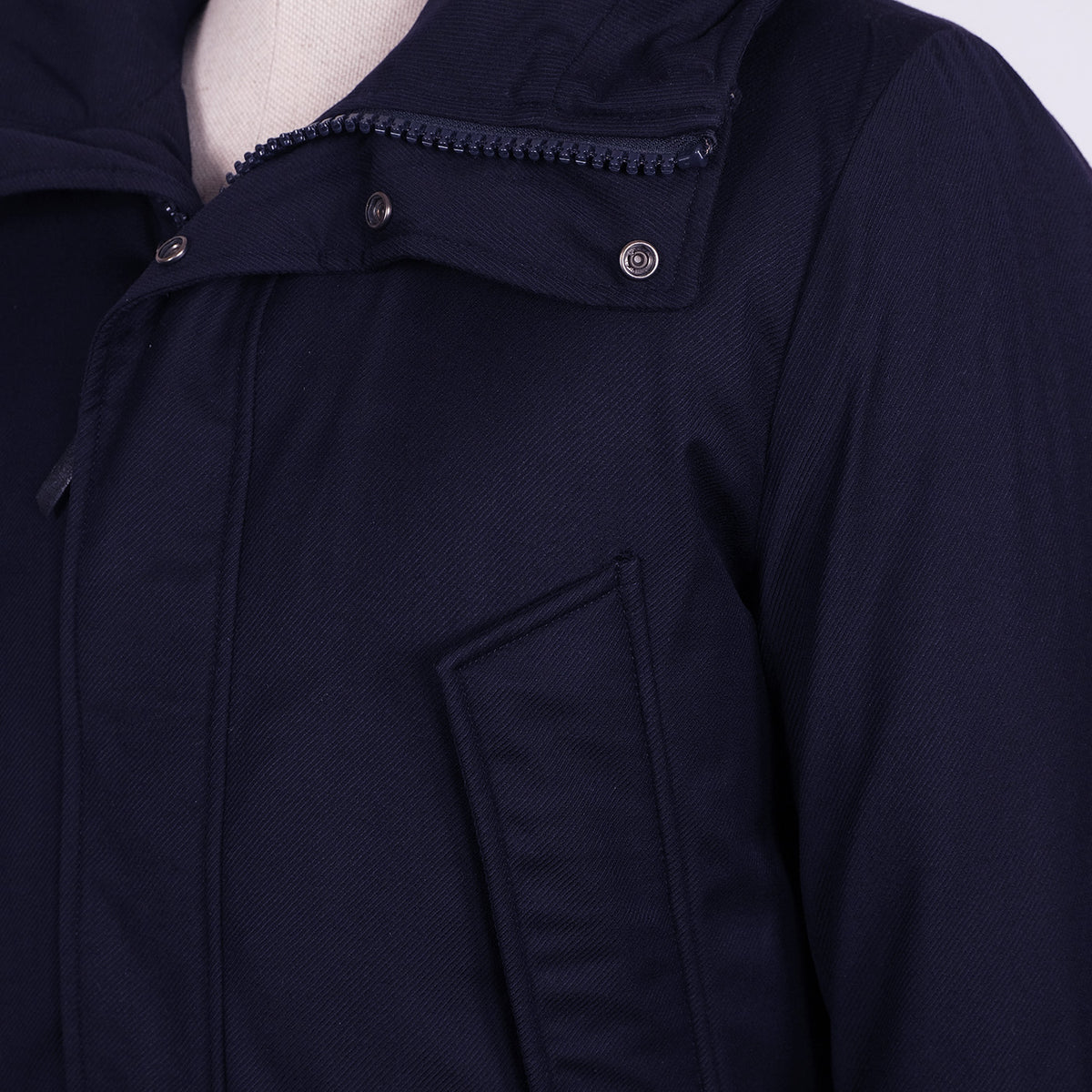 Woolrich, sininen parkatakki, koko M, villaa ja untuvaa