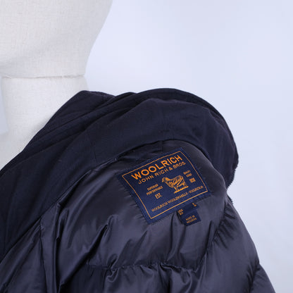 Woolrich, sininen parkatakki, koko M, villaa ja untuvaa