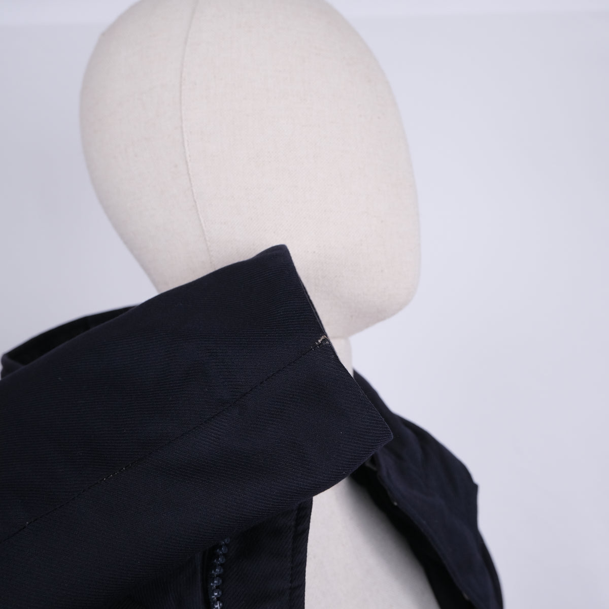 Woolrich, sininen parkatakki, koko M, villaa ja untuvaa