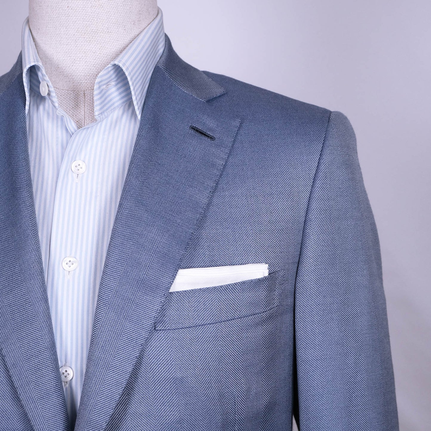 Brioni, sininen irtotakki, koko 48, kashmir-silkkikangas