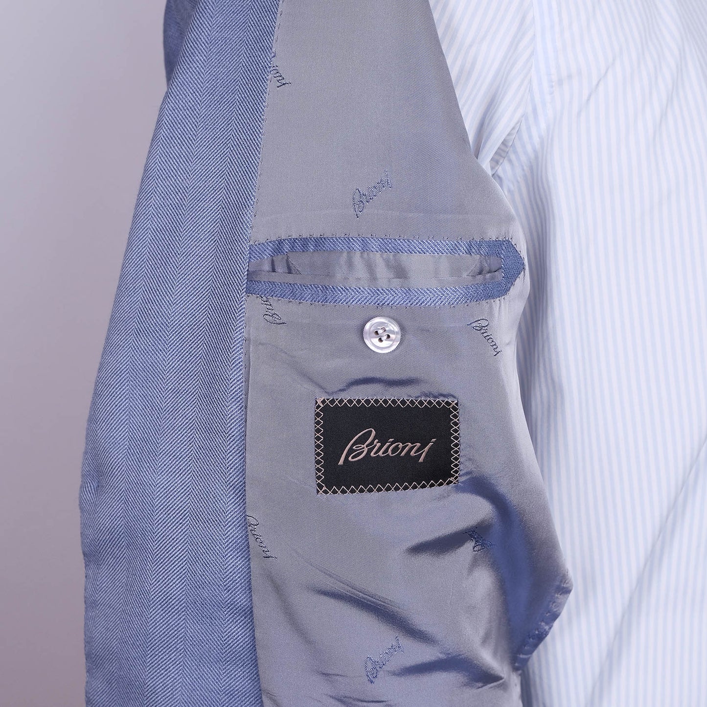Brioni, sininen irtotakki, koko 48, kashmir-silkkikangas