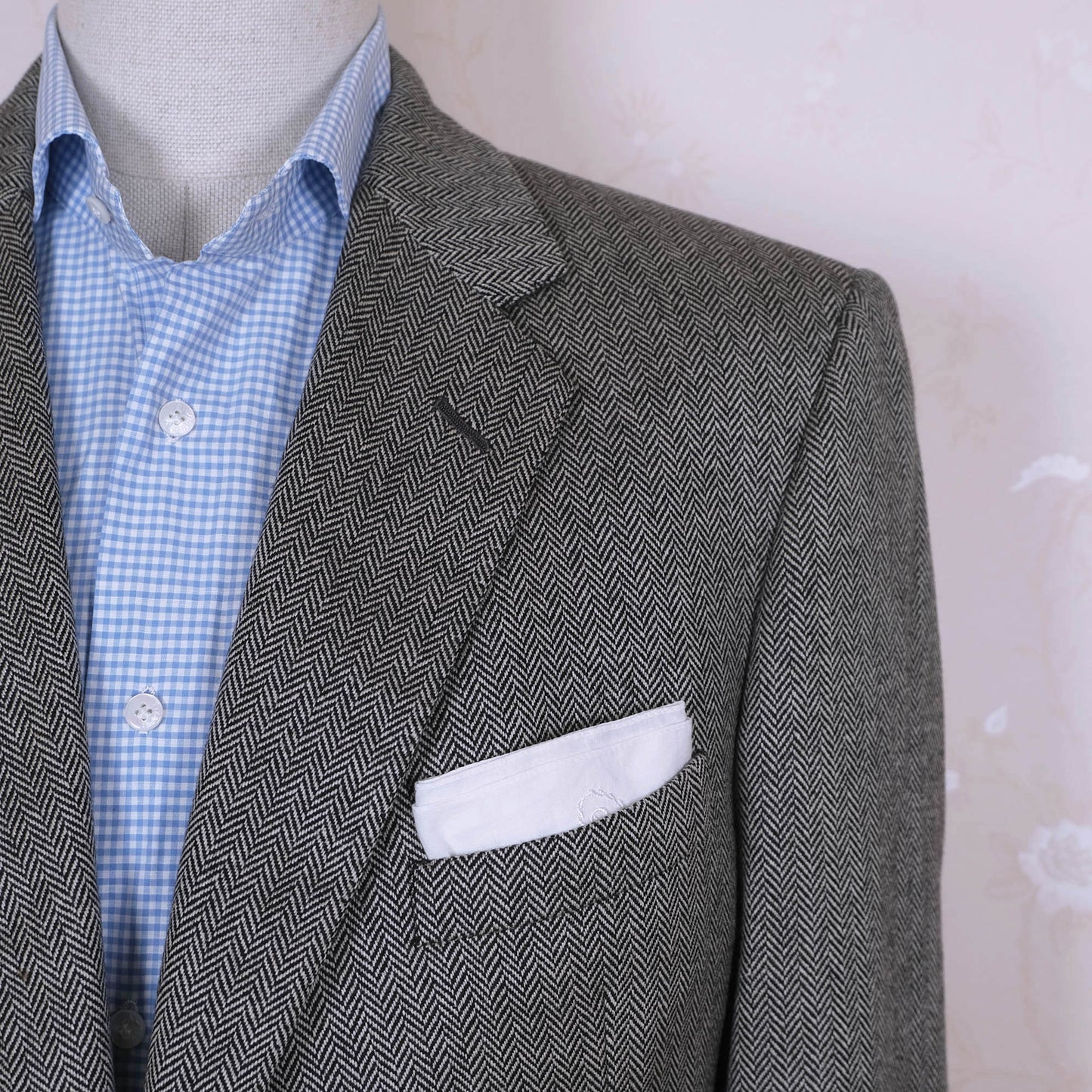 Chester Barrie, harmaa käsintehty kashmirtakki, koko 56, kalanruotokuvio
