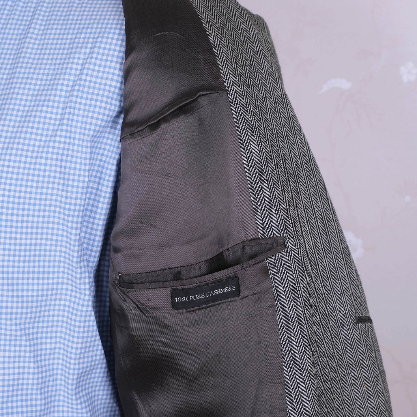 Chester Barrie, harmaa käsintehty kashmirtakki, koko 56, kalanruotokuvio