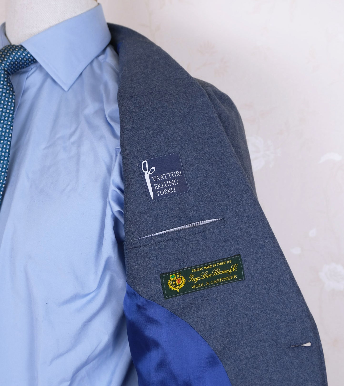 Tailor Eklund, blue bespoke suit, size 48EU, Finnish craftsmanship